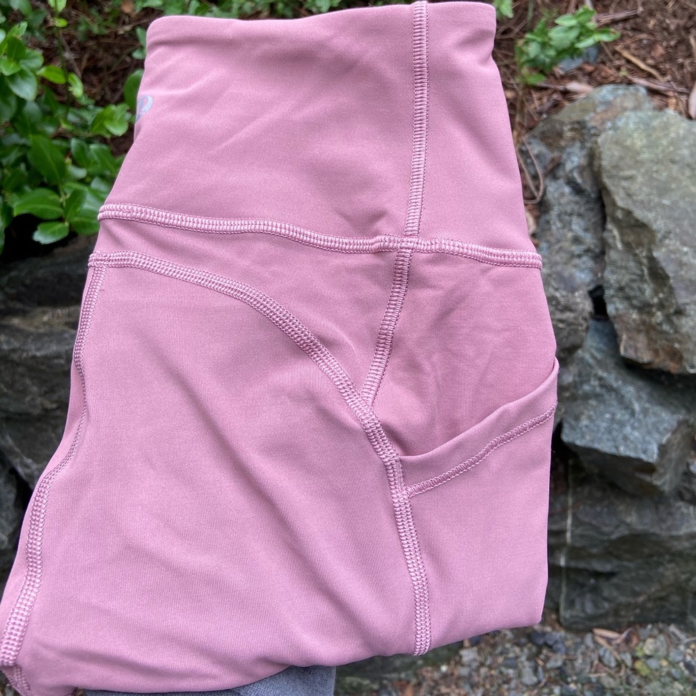 Lululemon cropped leggings